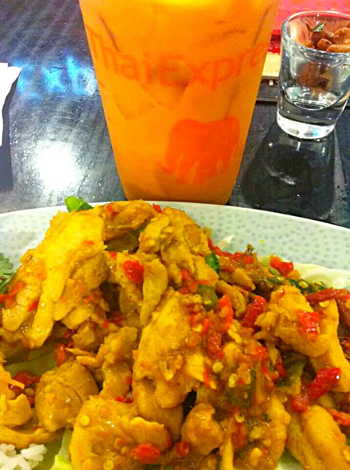 Yellow Ginger Chicken rice Thai Iced tea Thai Express spiciness to the